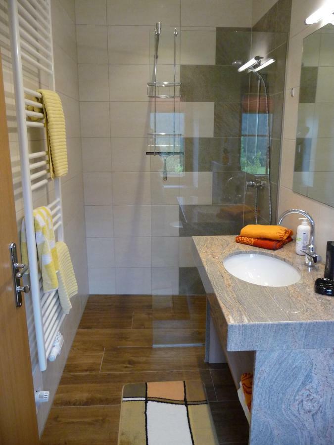 Ferienhaus Enzi Weissbriach Dış mekan fotoğraf