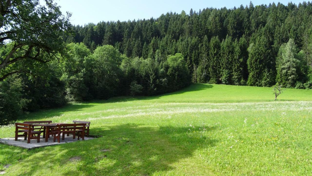 Ferienhaus Enzi Weissbriach Dış mekan fotoğraf