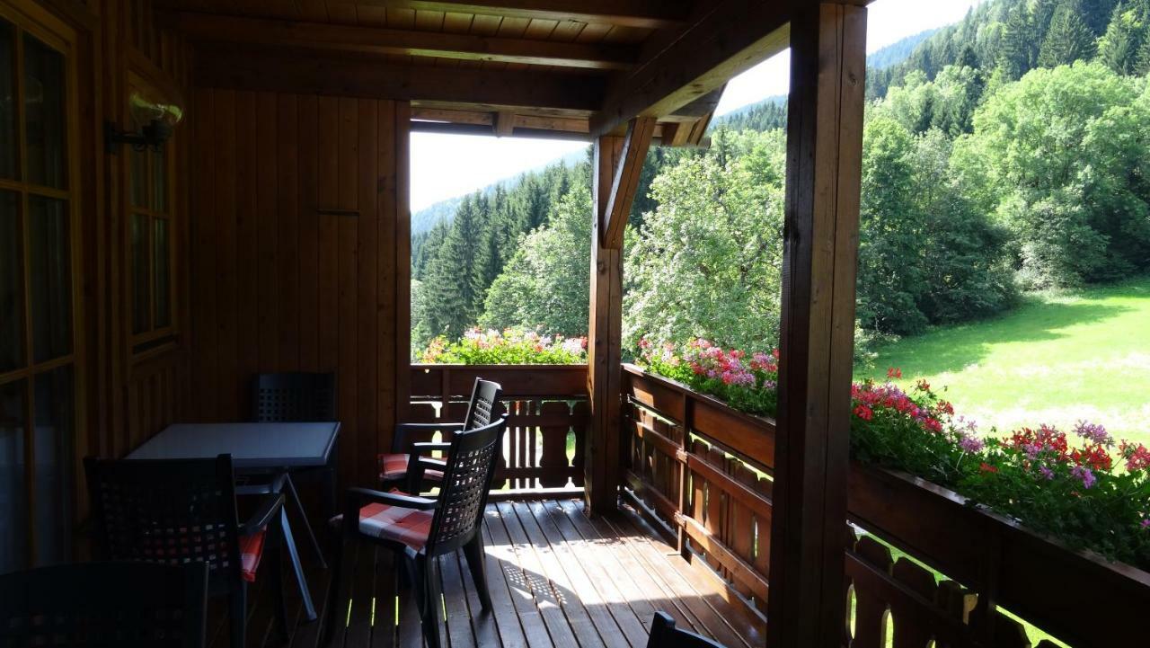 Ferienhaus Enzi Weissbriach Dış mekan fotoğraf