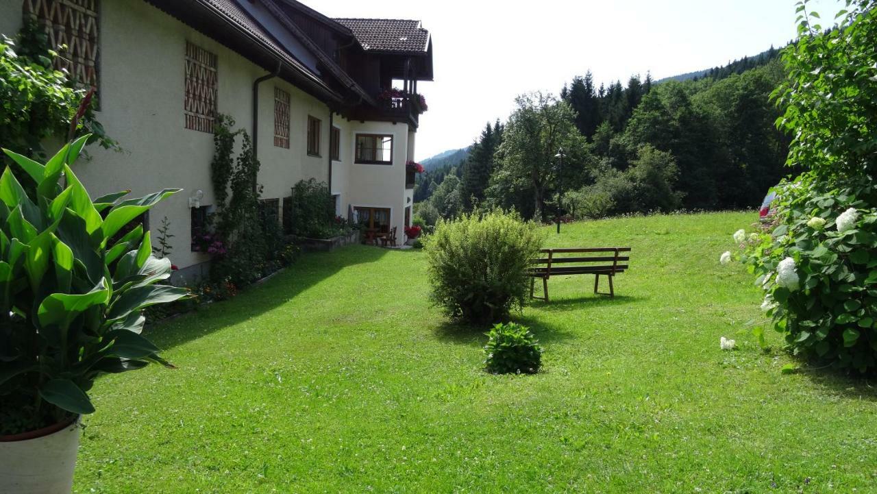 Ferienhaus Enzi Weissbriach Dış mekan fotoğraf