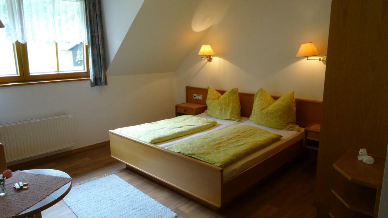 Ferienhaus Enzi Weissbriach Dış mekan fotoğraf